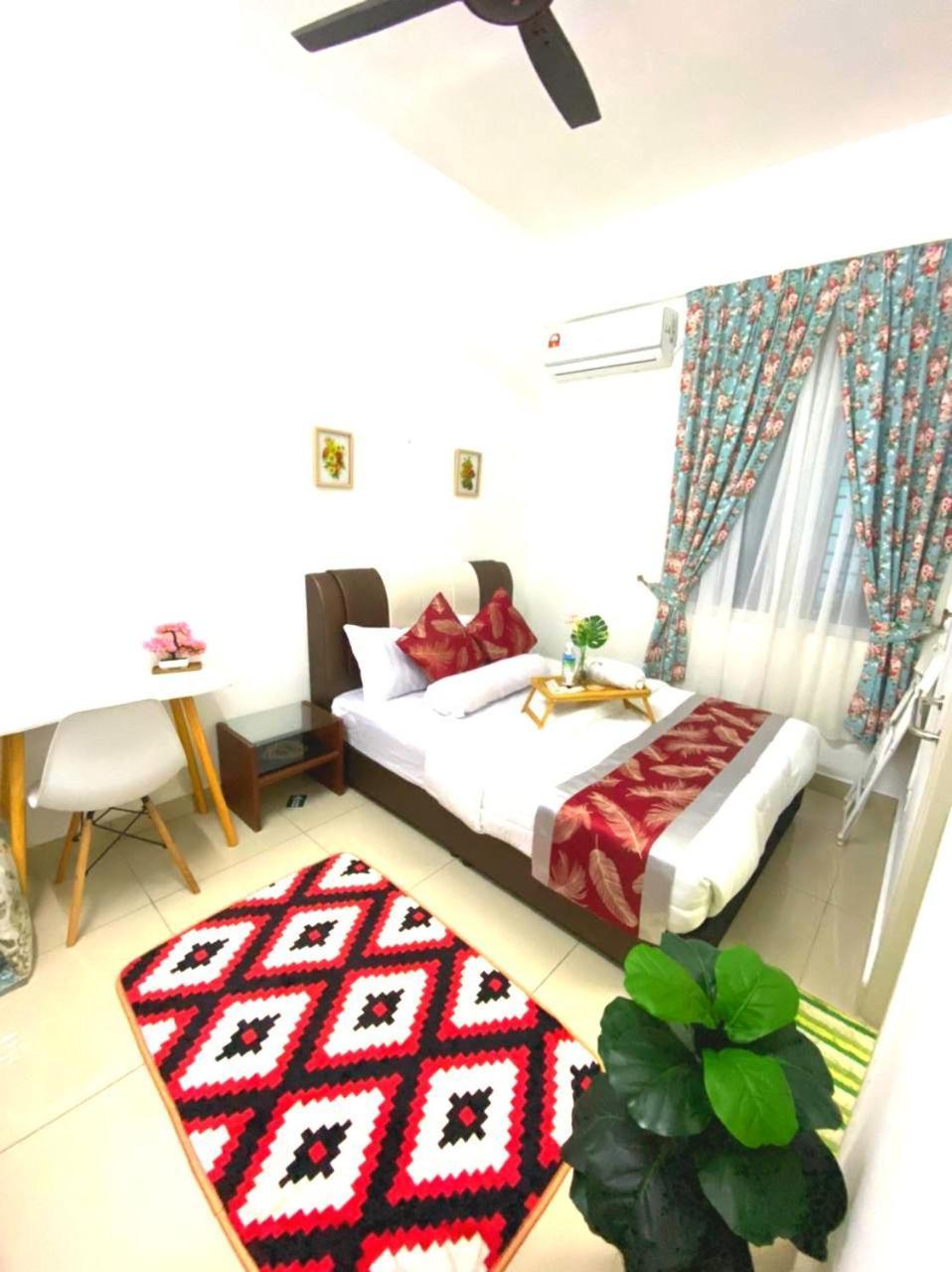 Desaru 16Pax Family With Private Mini Pool & Jacuzzi Villa Kota Tinggi Exterior photo