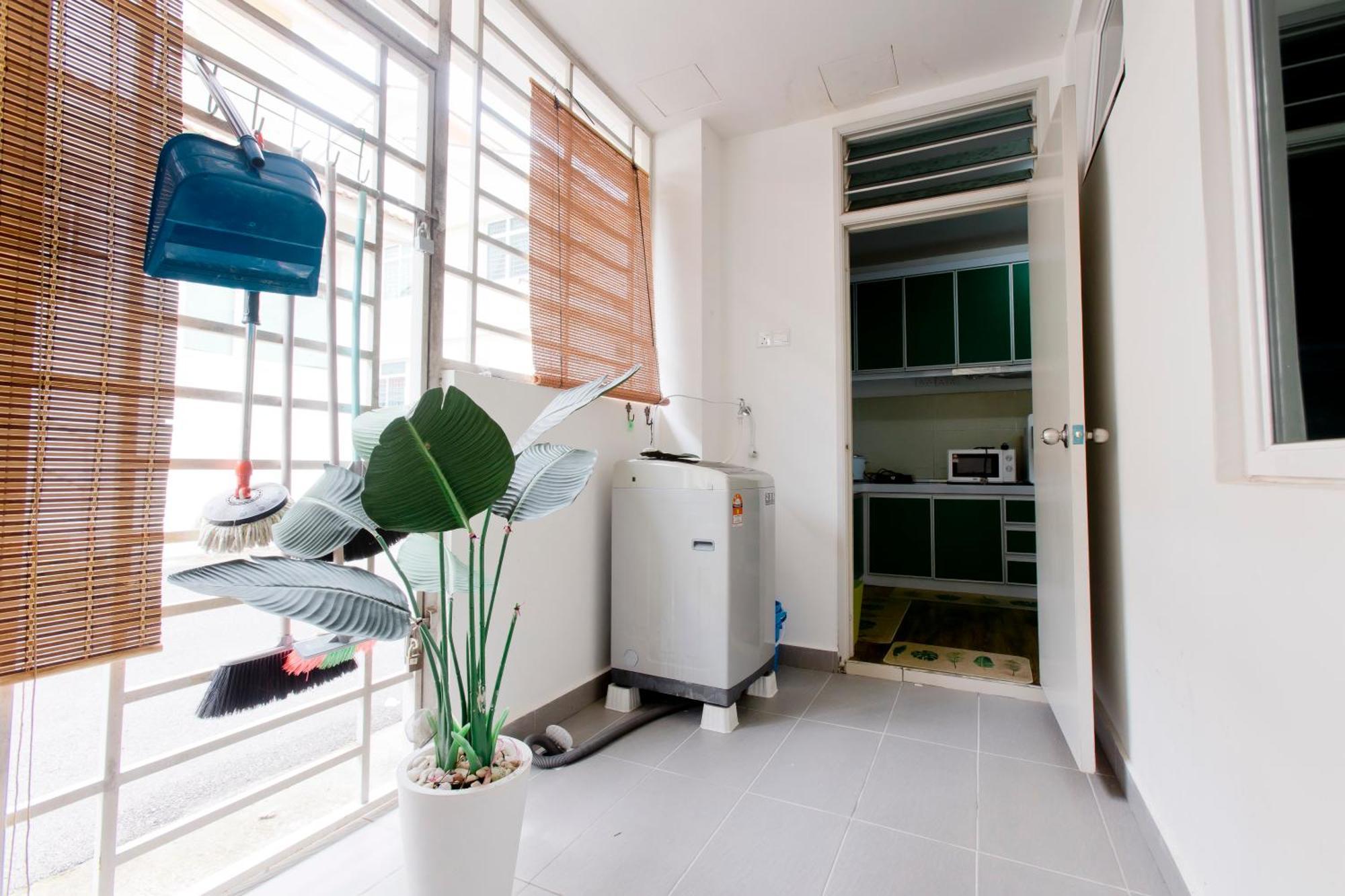 Desaru 16Pax Family With Private Mini Pool & Jacuzzi Villa Kota Tinggi Exterior photo